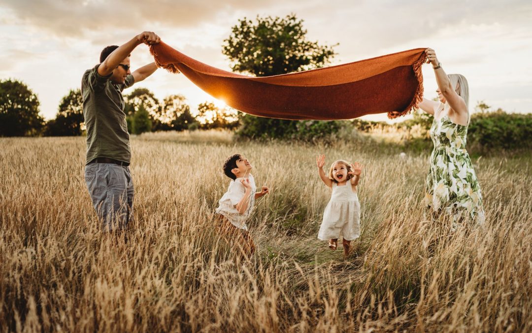 This is it, relaxed family photography outside … the ultimate goal!