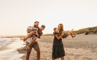 Sunset Family Photoshoots Are Magic: Why Keeping Your Children Up Is Worth It!