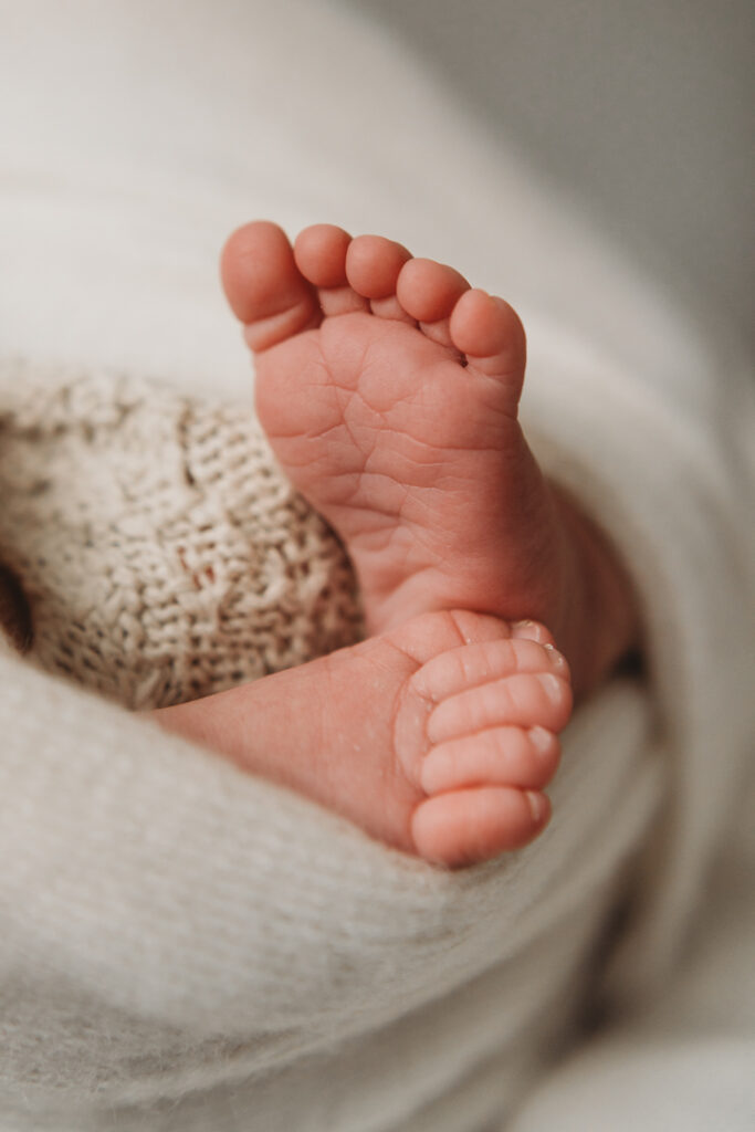 photo of newborn baby's feet